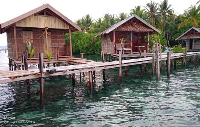 Mawar Homestay Besir Экстерьер фото